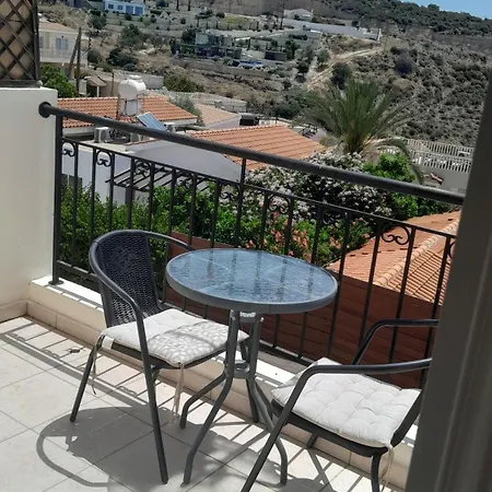 No3,23 Neilmmantos St Holiday home